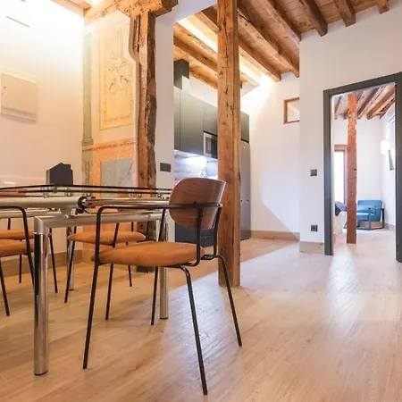 アパート Boutique Pinocho By Ap トレド